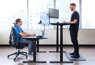 What Are The Advantages And Disadvantages Of Standing Desks?
